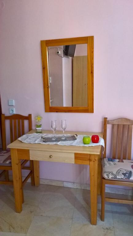 Dimitra Pentaliou Rooms Kaména Vúrla Kültér fotó